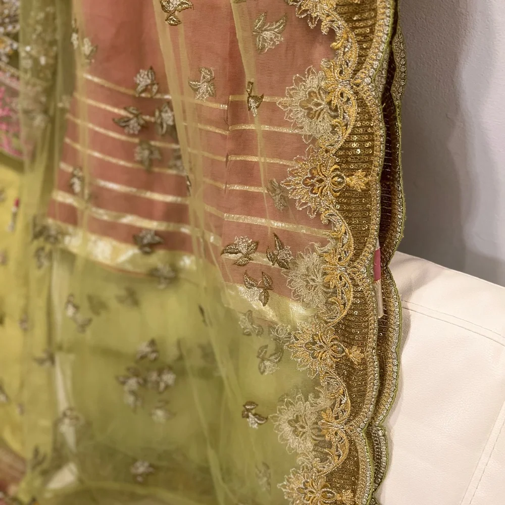 Pakistani Indian zaha branded suit sold - Picture 11 of 14